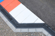 Colourful paving and precise angle connections