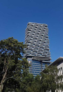 New highlight of the Frankfurt skyline: The One Forty West high-rise